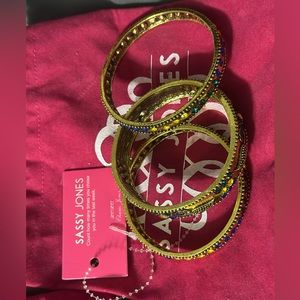 Bangle stack Sassy jones